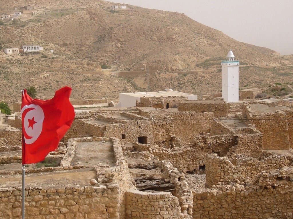 Histoire de la Tunisie : le drapeau tunisien, très ressemblant au drapeau turc